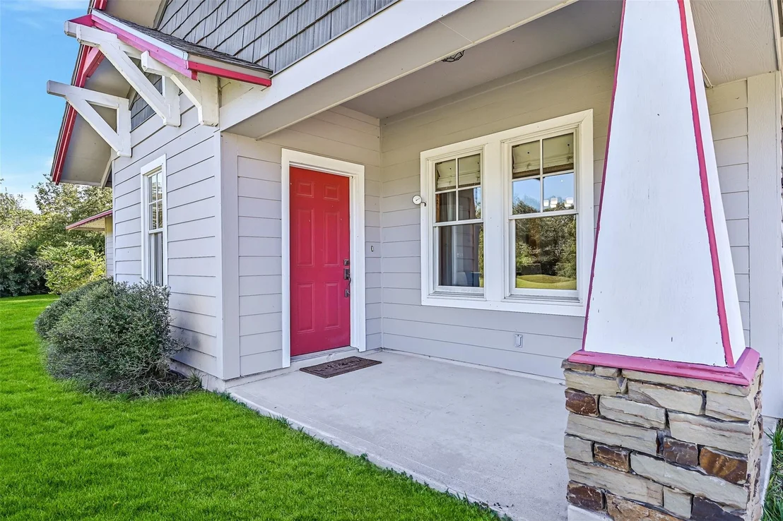 Photo of 3200 Fairway Drive