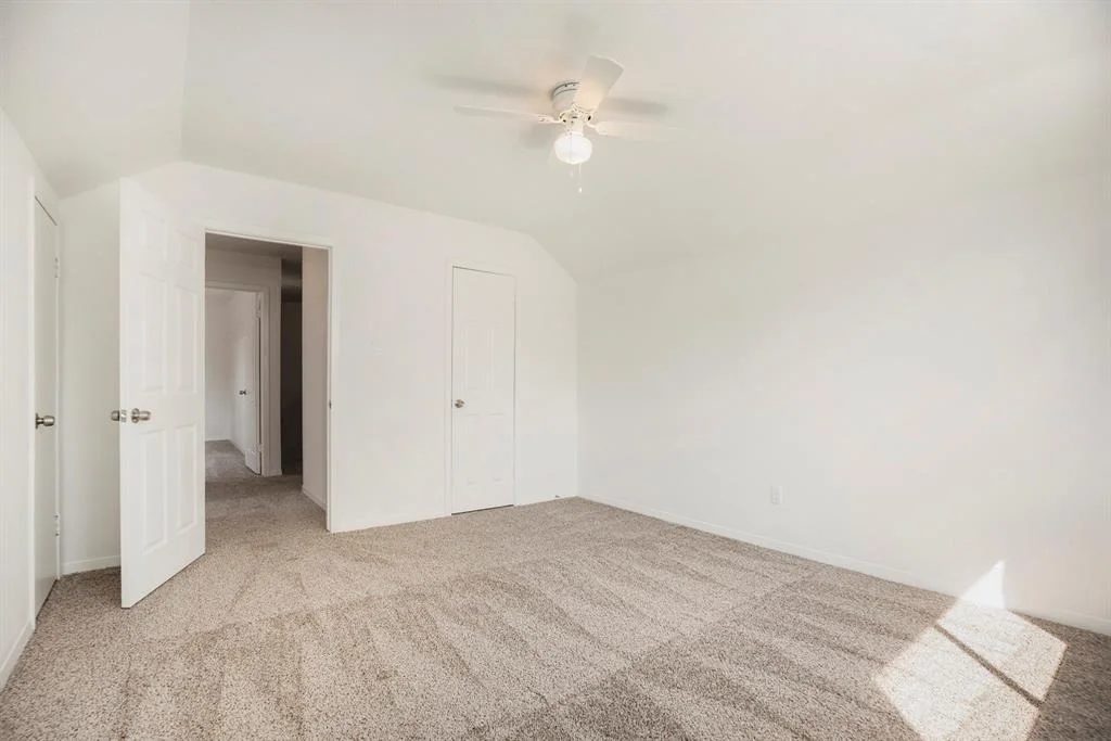 Photo of 223 Pin Oak Drive