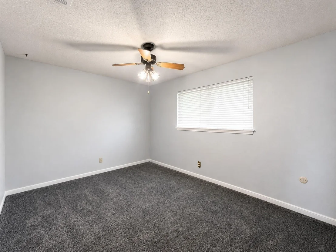 Photo of 708 Shady Lane