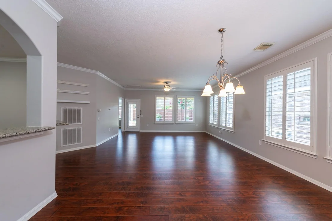 Photo of 5327 Thorngate Court