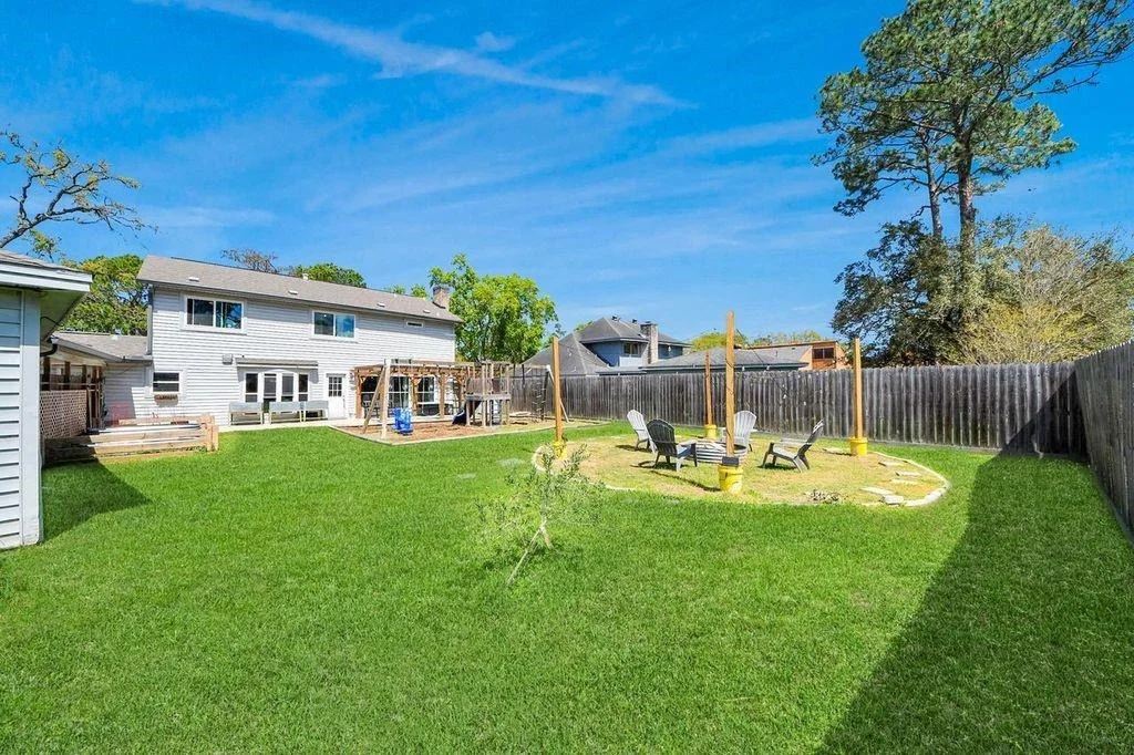 Photo of 16406 Shady Elms Drive