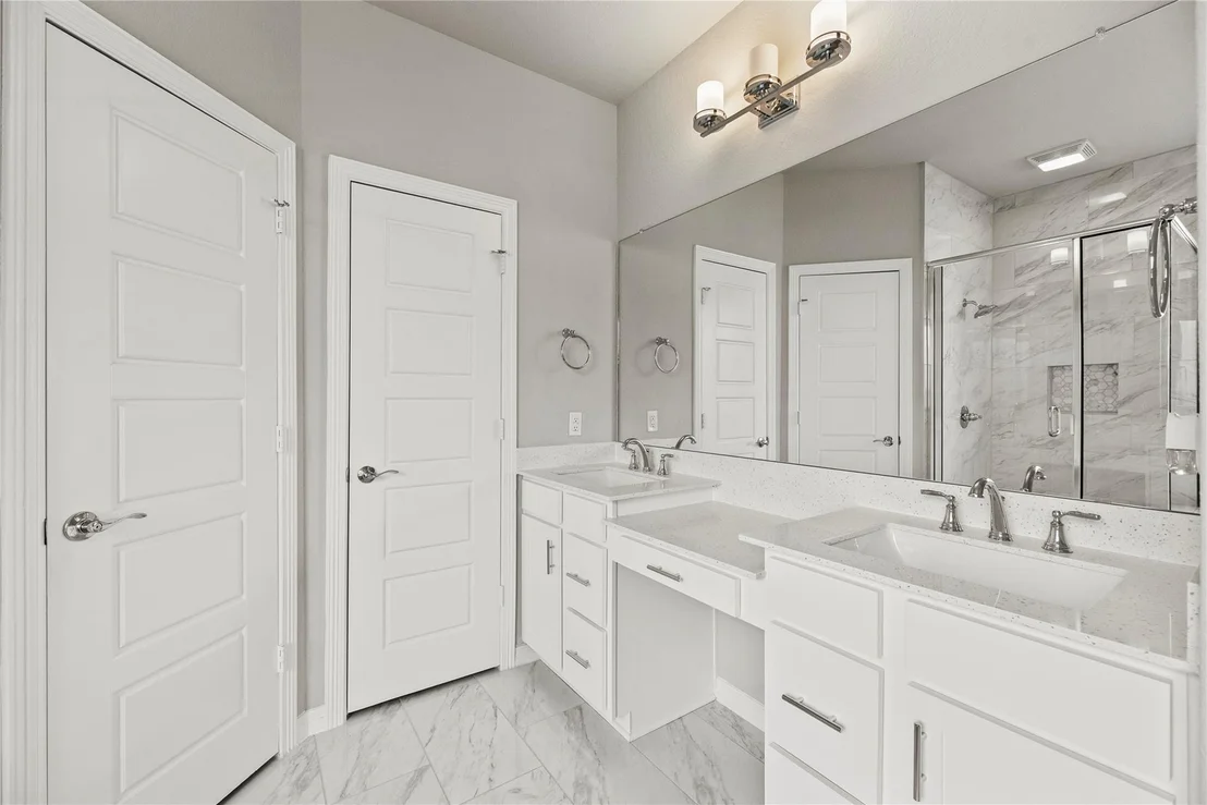 Photo of 4115 Sherman Oak Lane