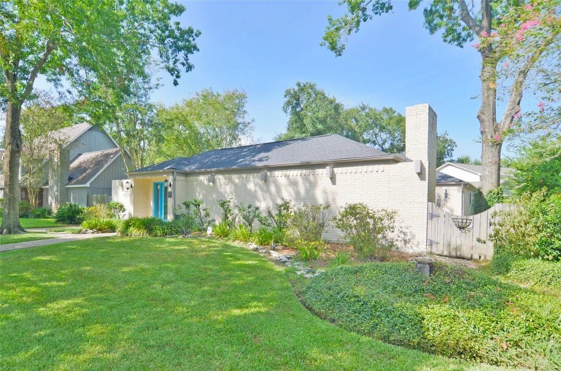 Photo of 4247 Crownwood Drive