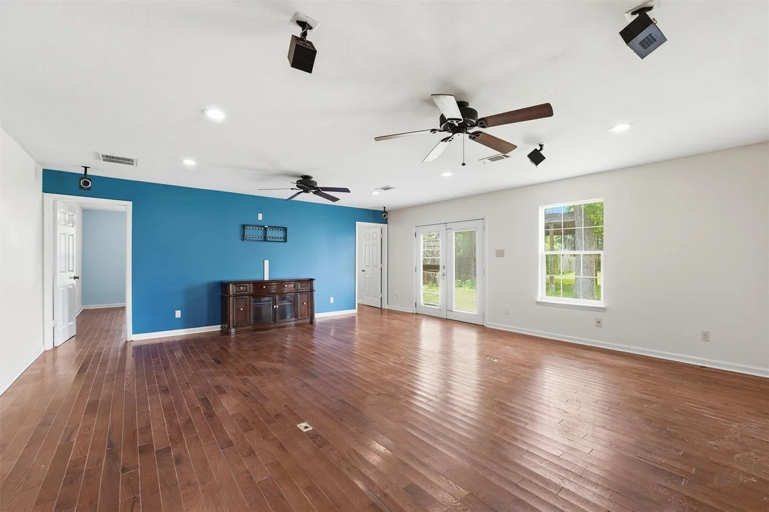 Photo of 2922 Pansy Street