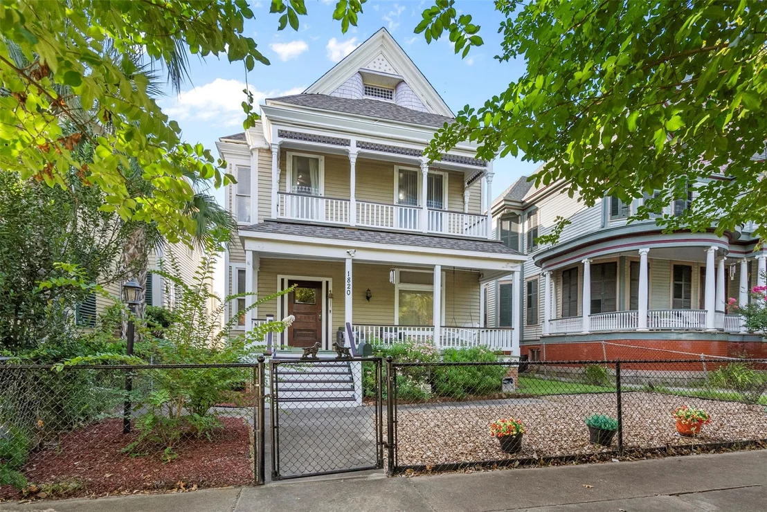 Photo of 1820 Winnie Street