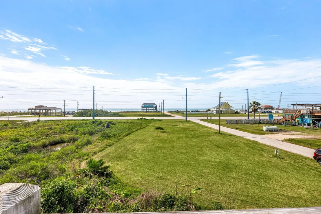 Photo of 1018 Dolphin Road