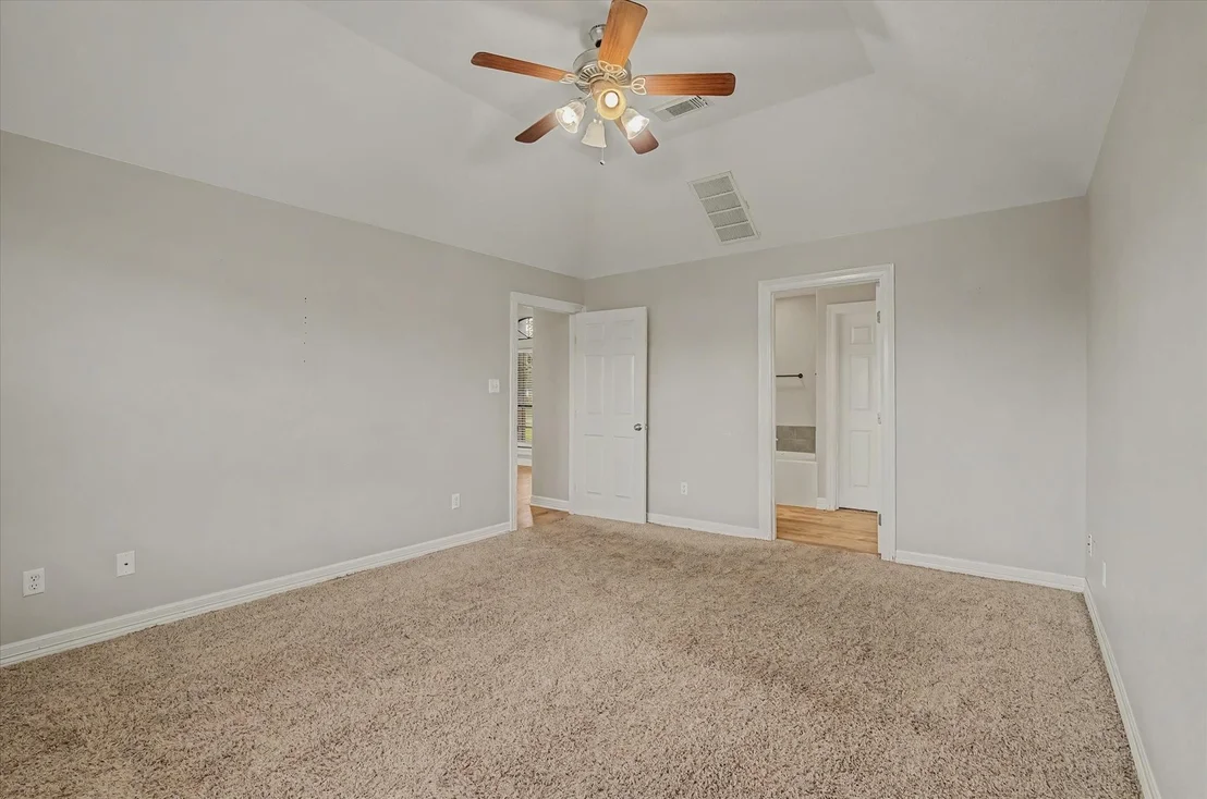 Photo of 1015 Cardinal Drive