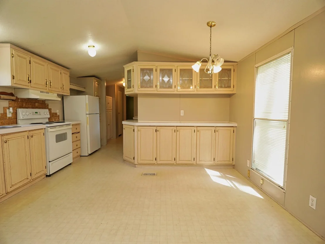 Photo of 210 Floyd St Street