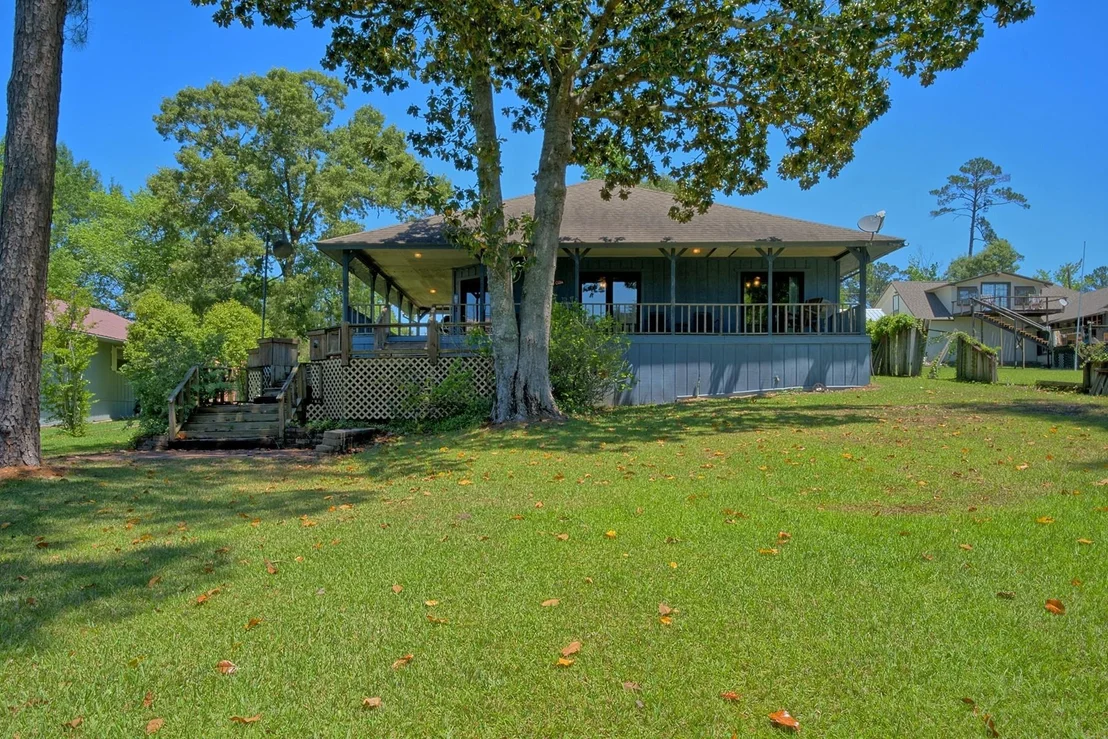 Photo of 203 Whispering Pine