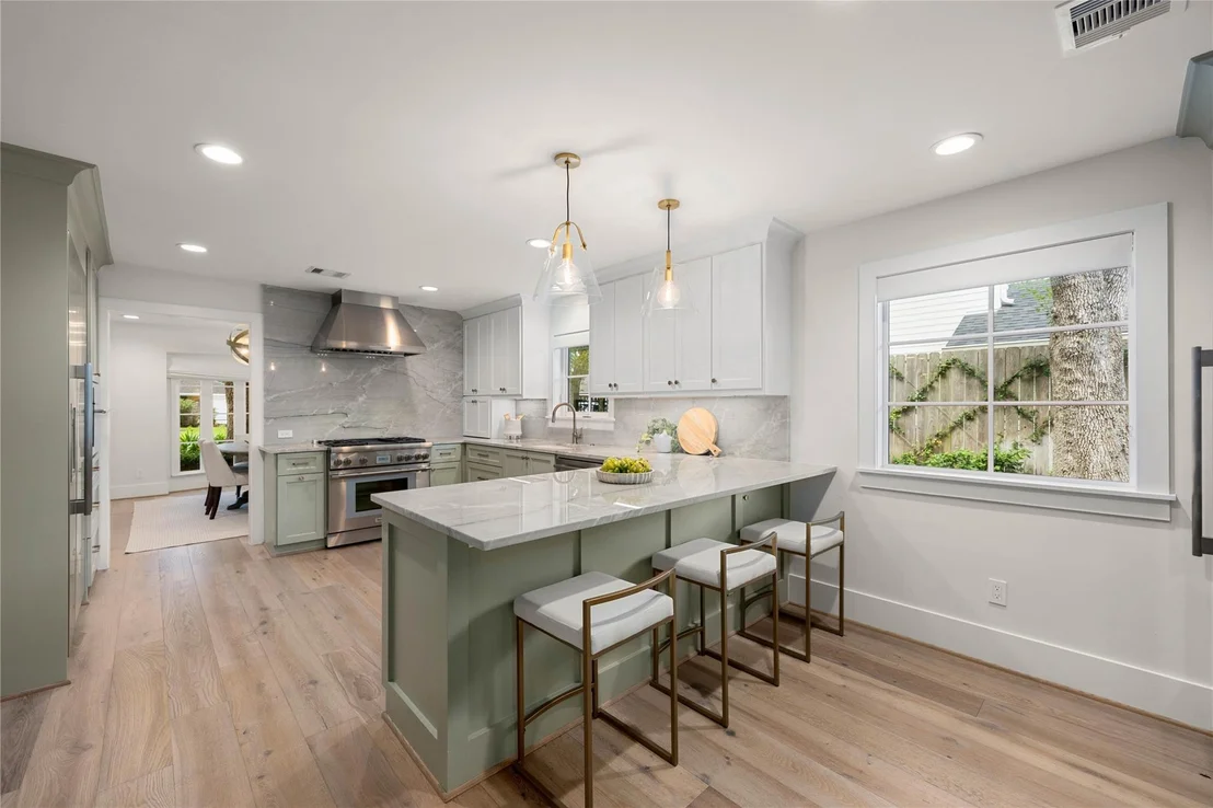 Photo of 14722 River Forest Drive