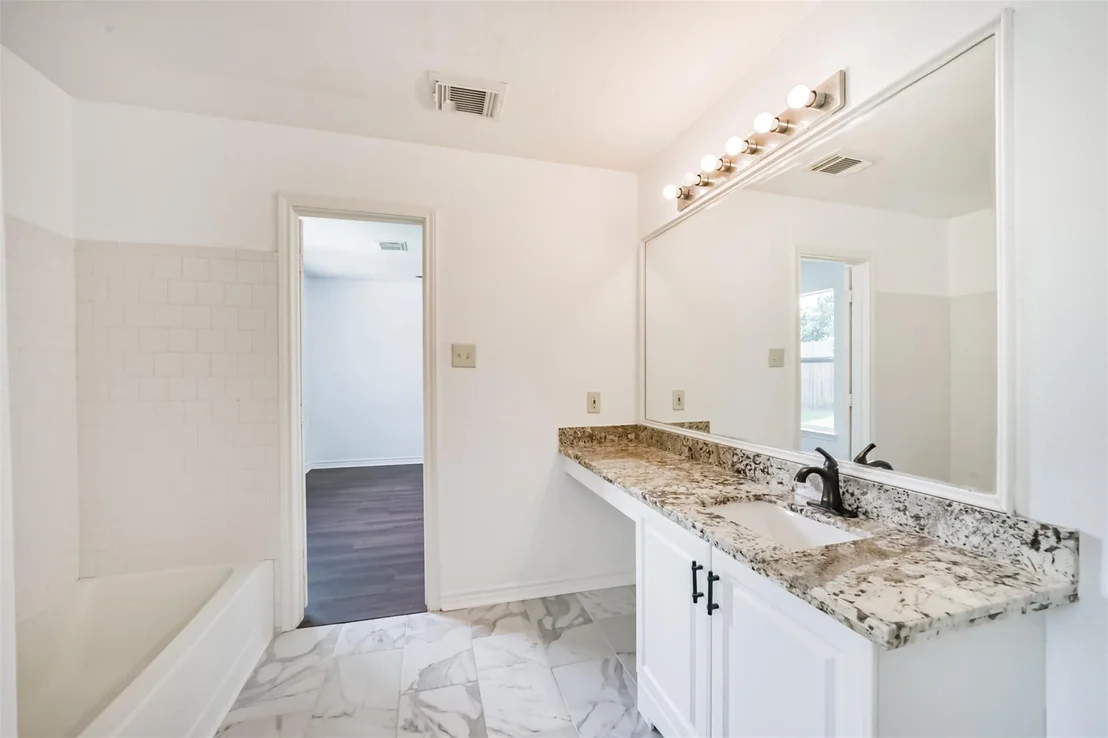 Photo of 434 Fishhawk Way