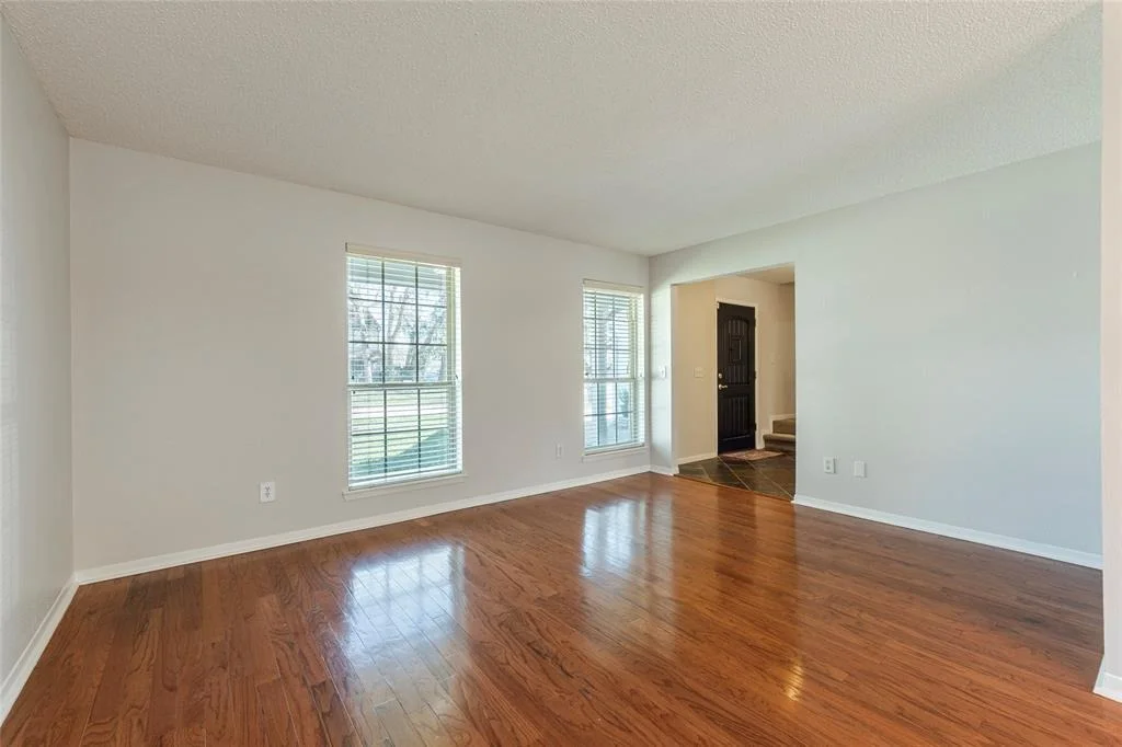Photo of 2302 Parkview Drive