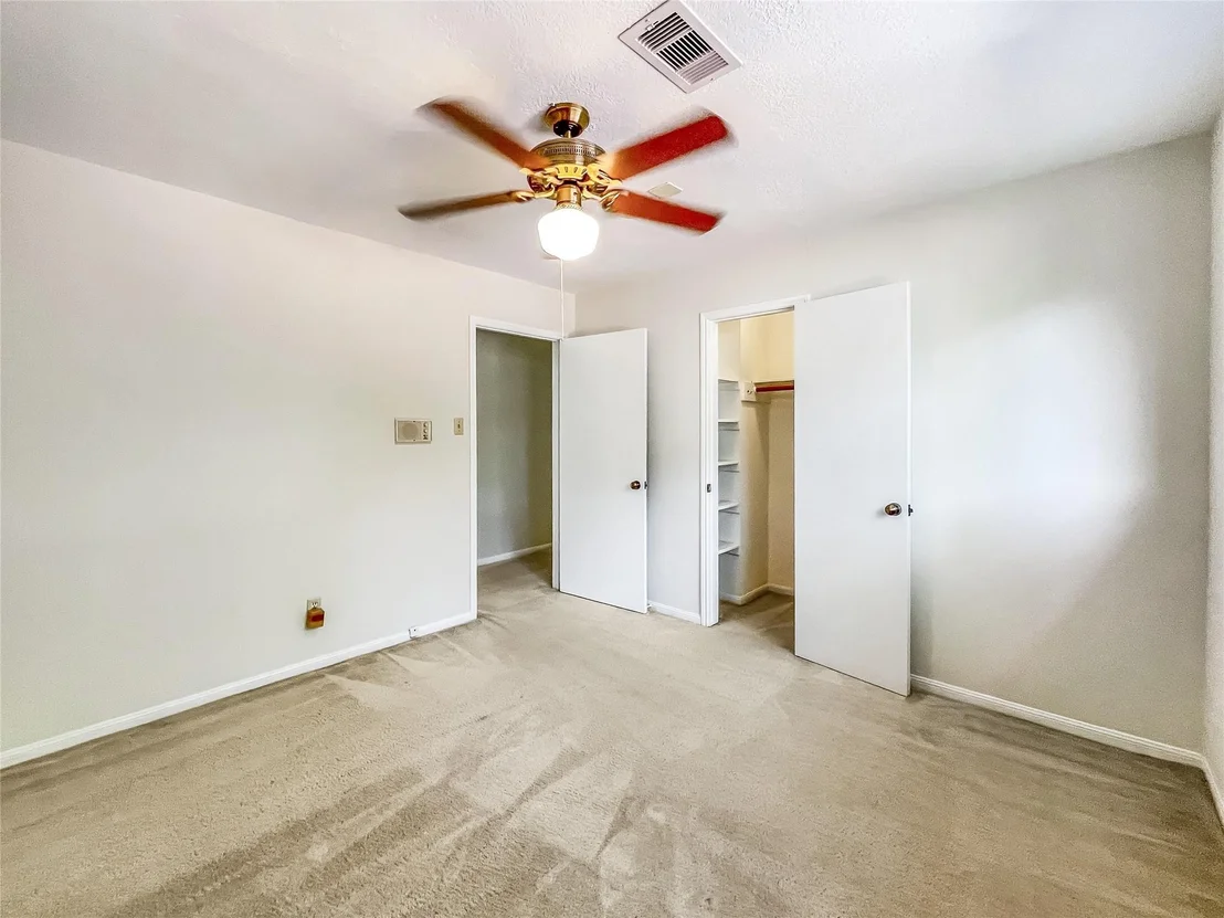 Photo of 2023 Forest Manor Drive