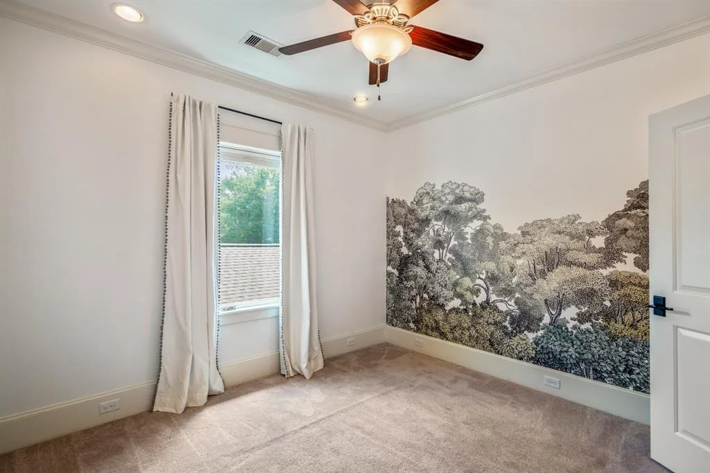 Photo of 6022 Lake Street