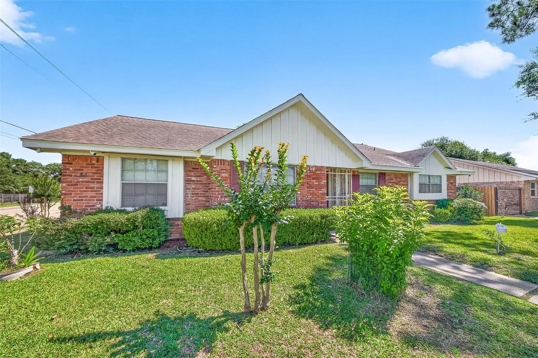Photo of 8022 Stroud Dr
