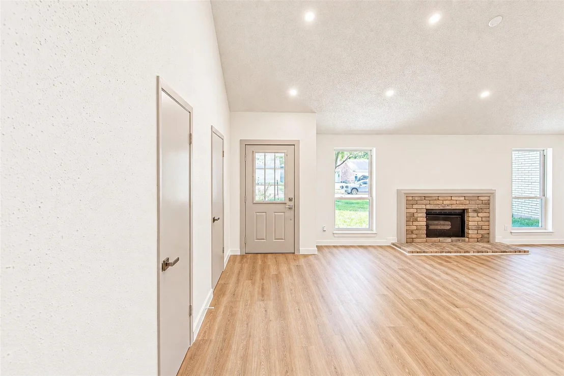 Photo of 18015 Brooknoll Drive