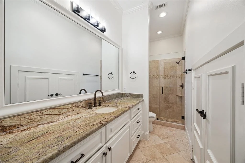 Photo of 1558 Hewitt Drive