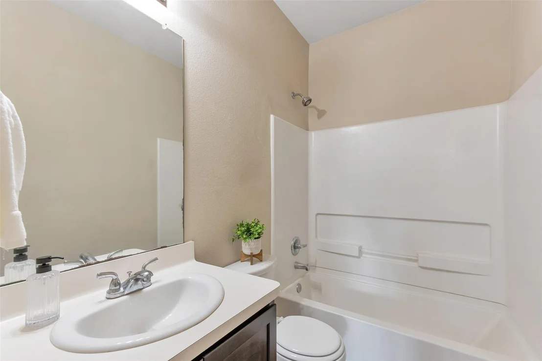 Photo of 18203 Canary Bluff Lane