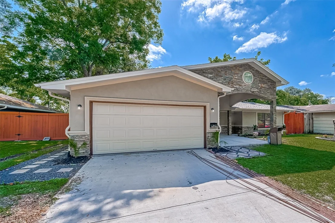 Photo of 1918 Westcrest Drive