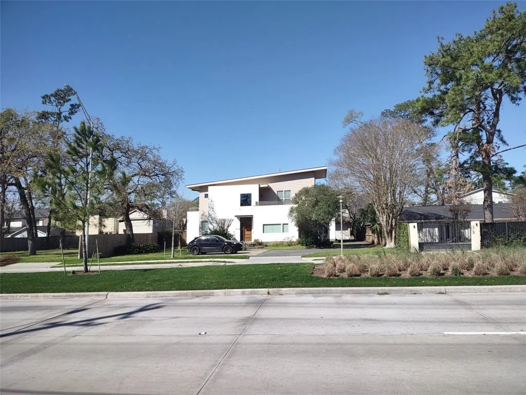 Photo of 12723 Memorial Drive
