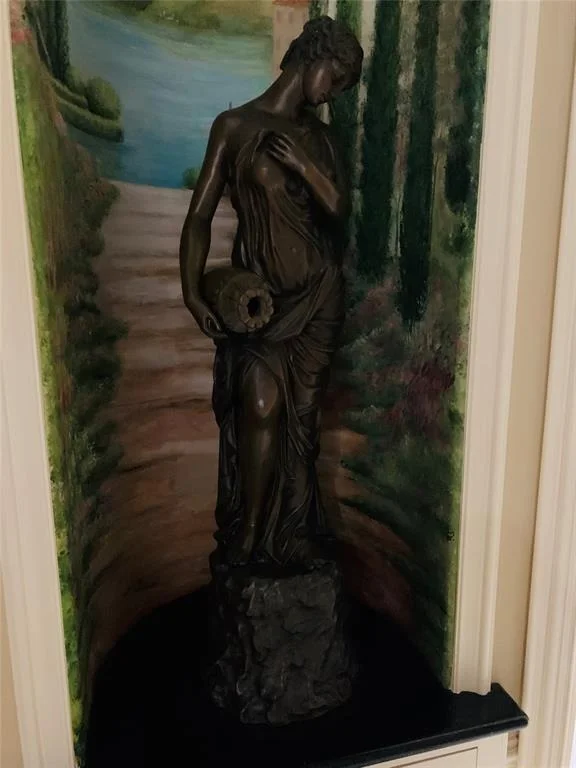 Photo of 29 Beacon Hill