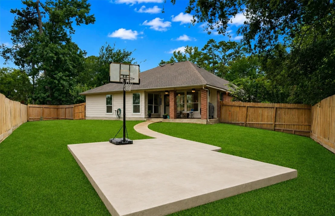 Photo of 15906 Dunes Drive