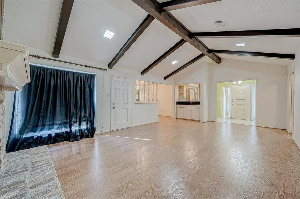Photo of 5927 Pinewilde Drive