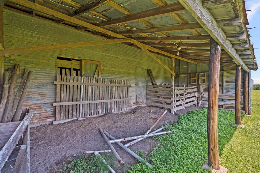 Photo of 2606 Long Lane