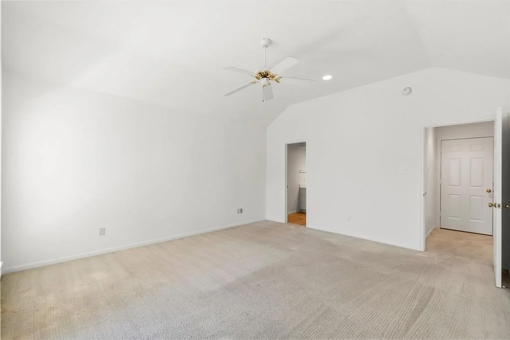 Photo of 5341 Lakeshore Drive