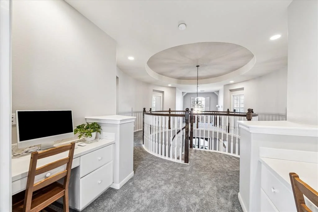Photo of 54 E Beckonvale Circle