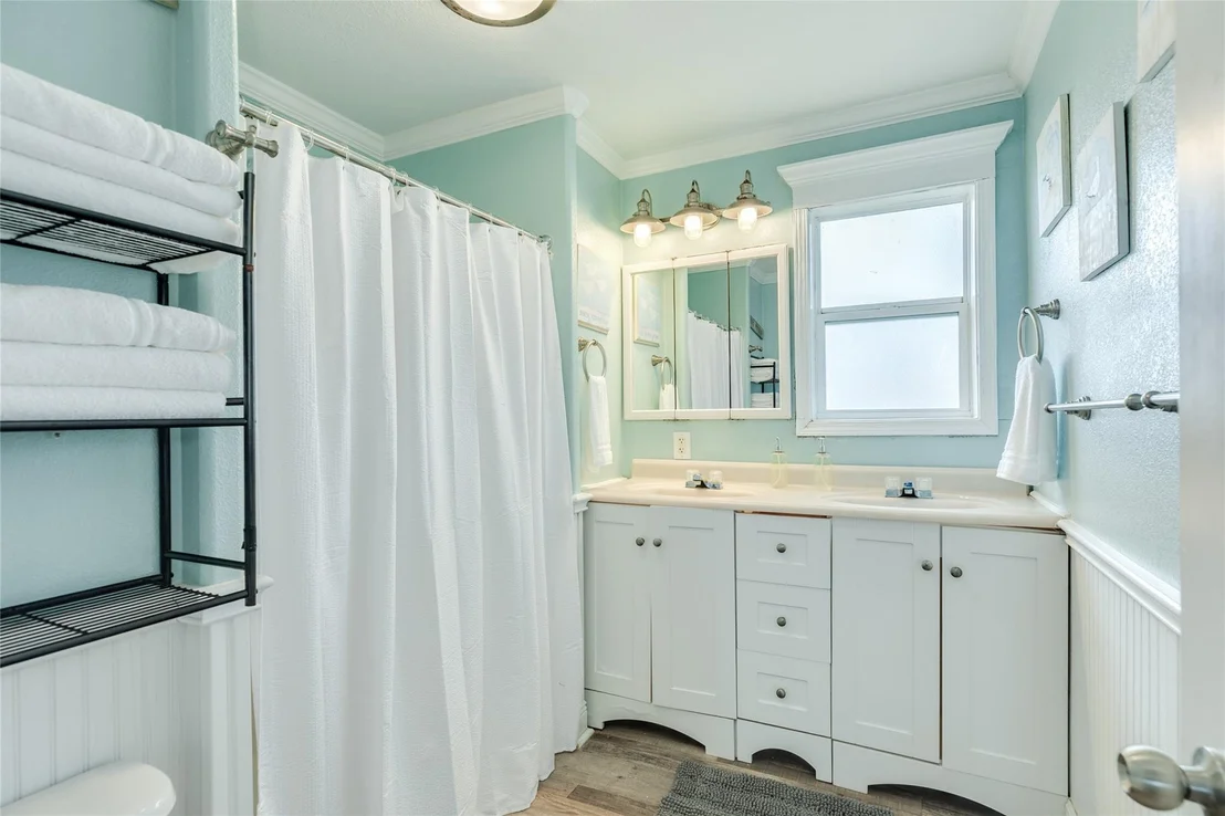 Photo of 215 Spoonbill Place
