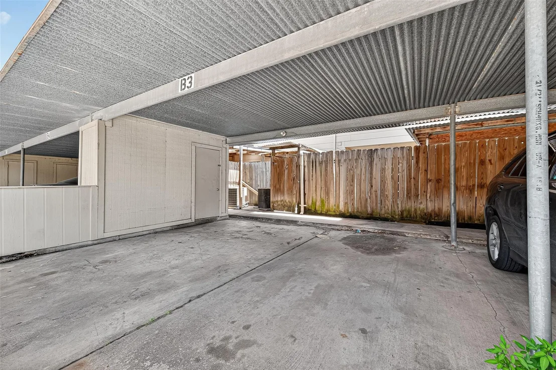 Photo of Unit B3 at 9901 Sharpcrest Street