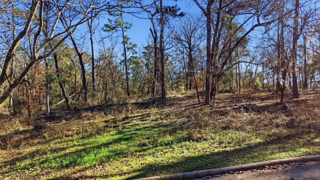 Photo of Lot 83 Lake Oaks Circle