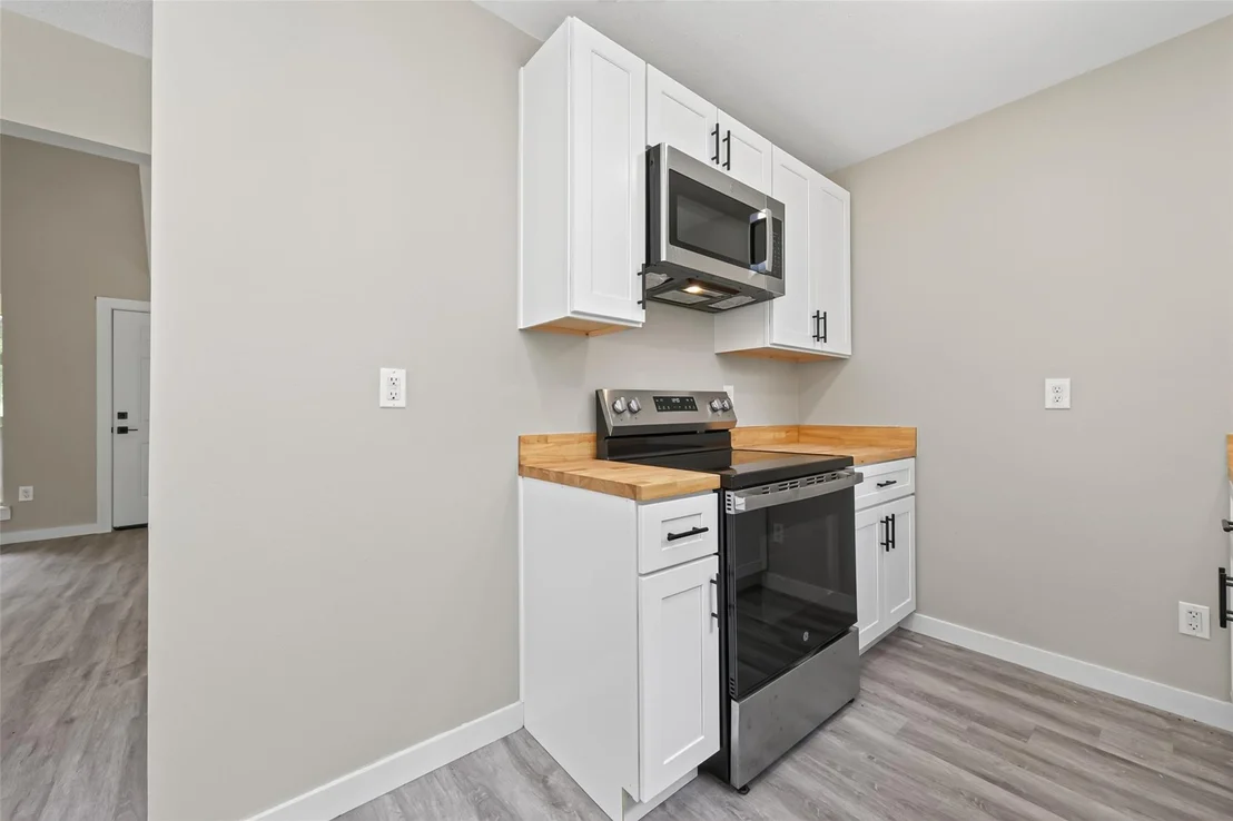 Photo of 1241 Moody Road