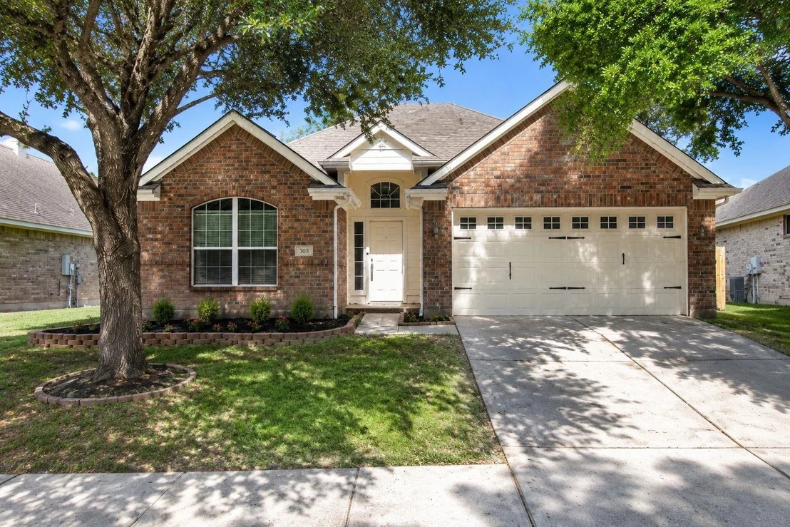 Photo of 303 Burris Park Dr Drive
