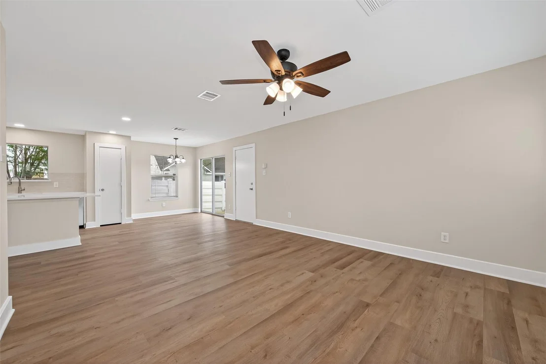 Photo of 21090 Aldens Oak