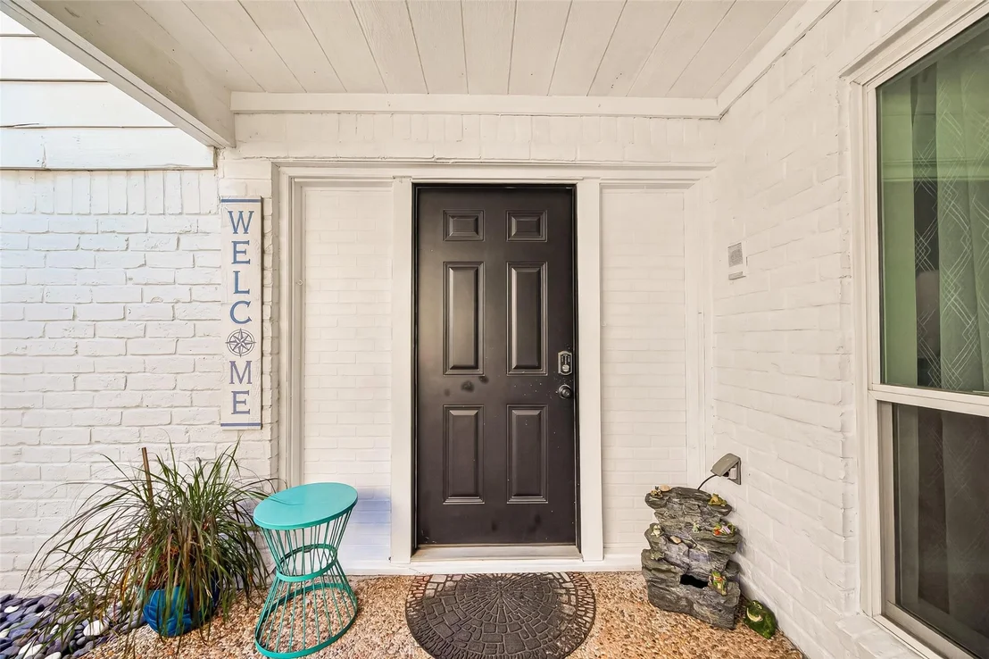 Photo of 5814 Theall Road