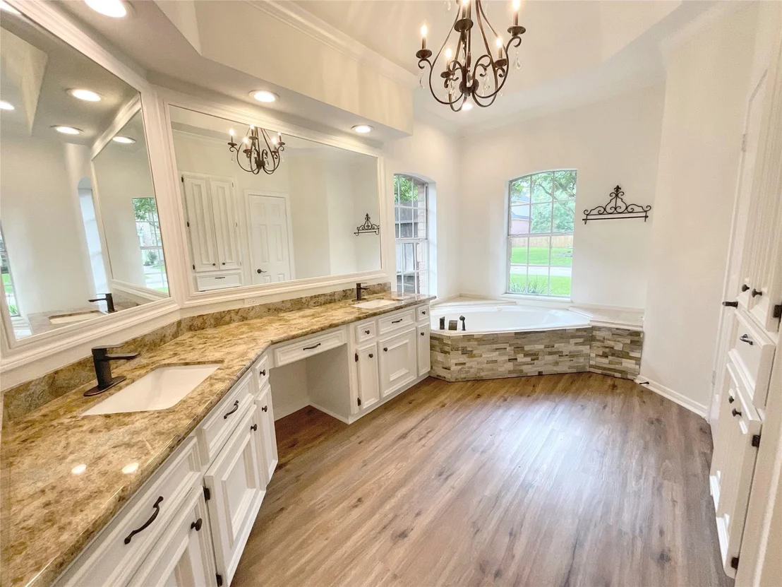 Photo of 1810 Seven Maples Drive
