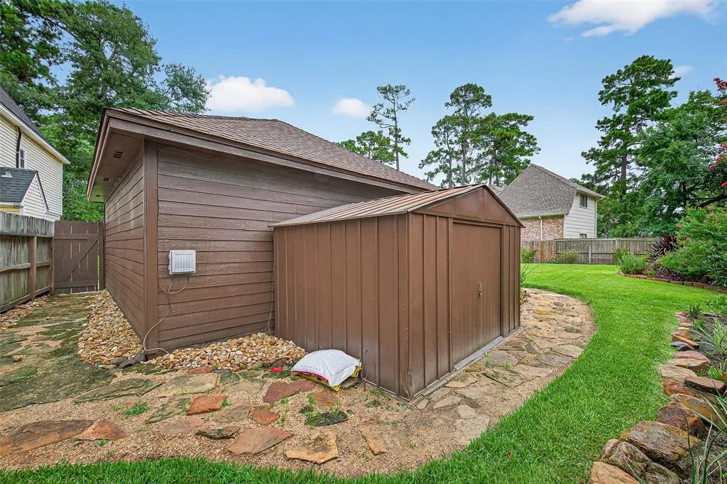 Photo of 18327 Forest Elms Drive