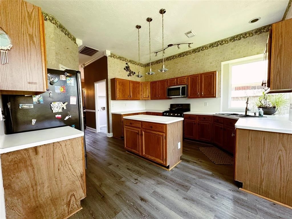 Photo of 16031 Lakestone Drive