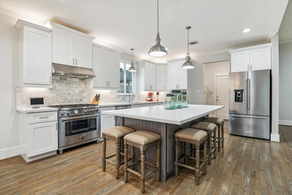 Photo of 1810 Chantilly Lane