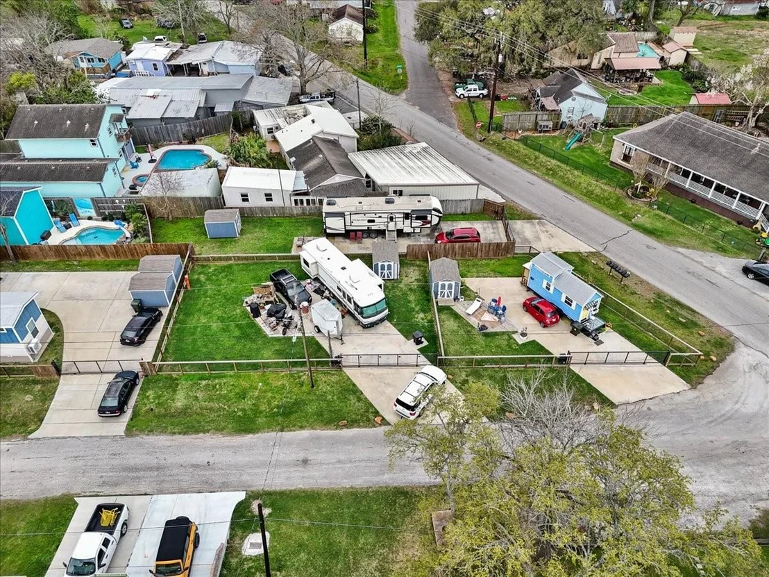 Photo of 4403 W Bayshore Drive