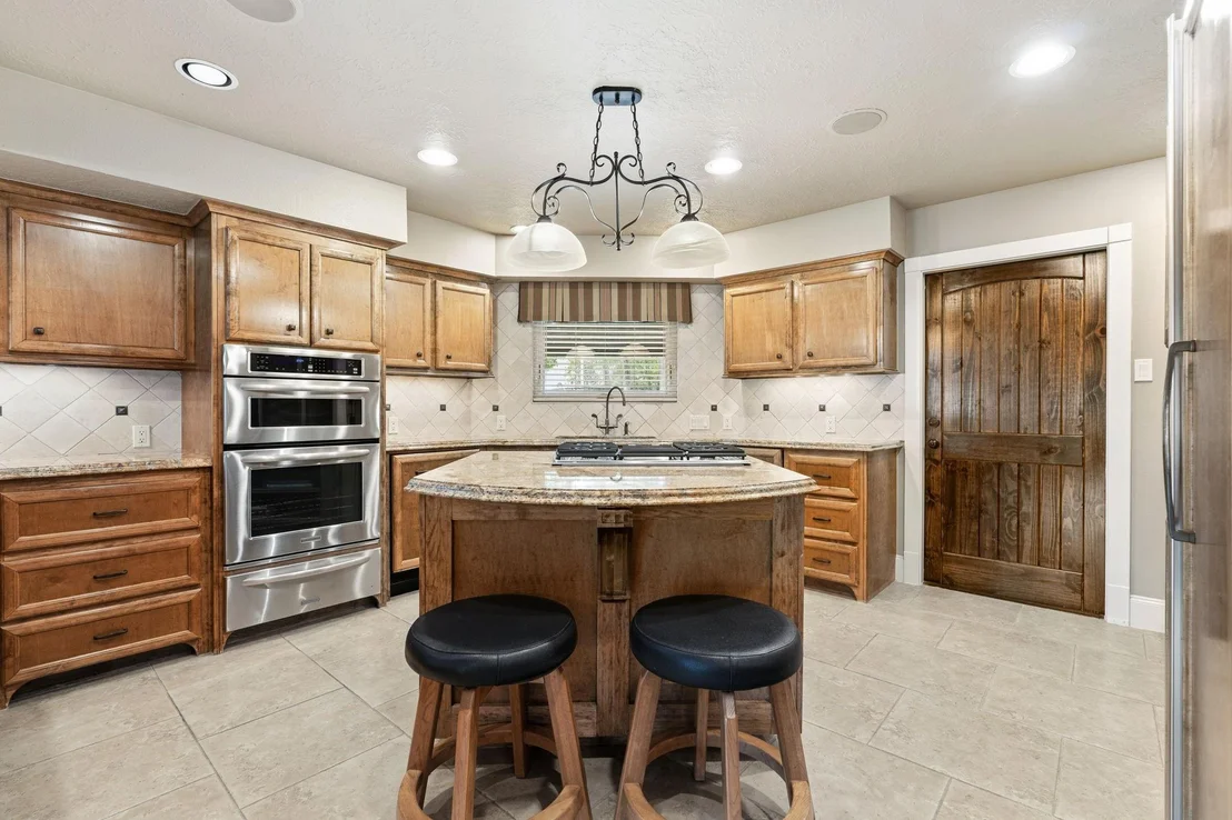 Photo of 130 Lakeside Drive