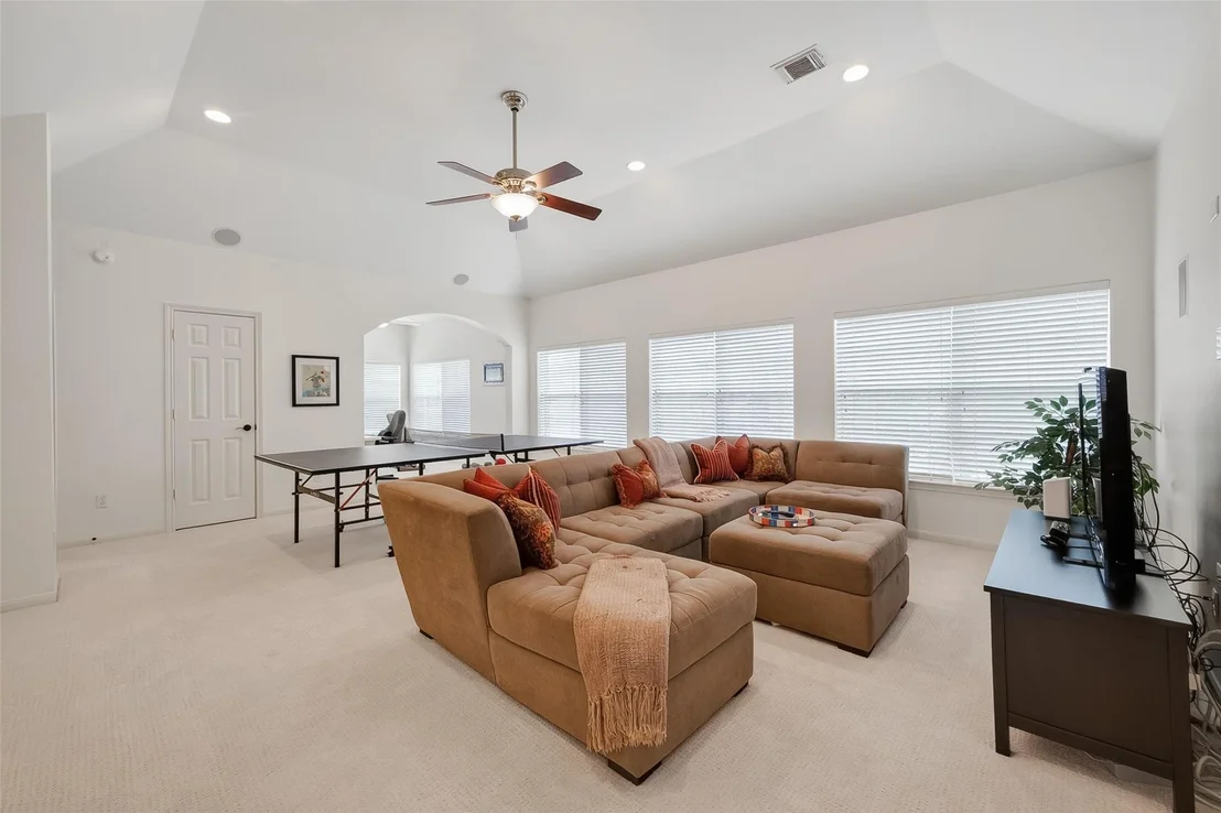Photo of 15 Stonecliff Circle