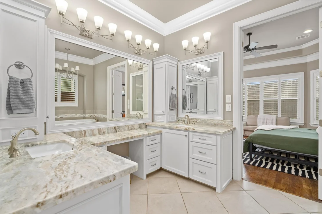 Photo of 1631 Du Barry Lane