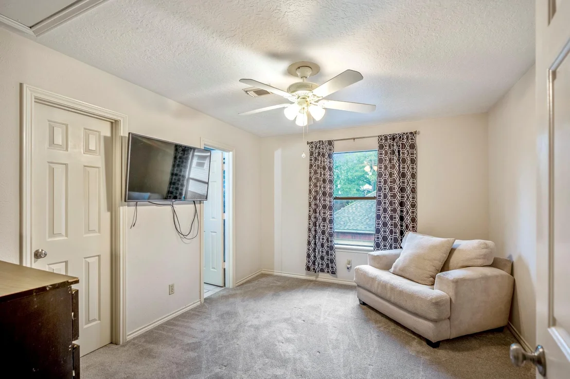Photo of 407 Champion Lake Drive