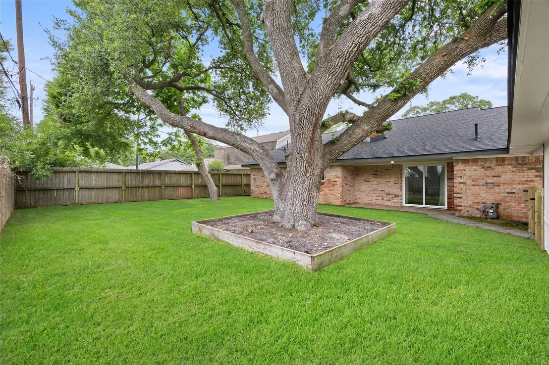 Photo of 518 Whitecap Drive