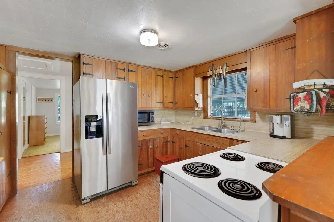 Photo of 151 Lakeview Circle
