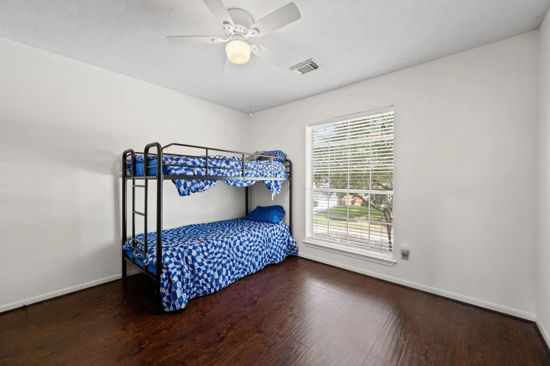 Photo of 7306 Oak Walk Drive