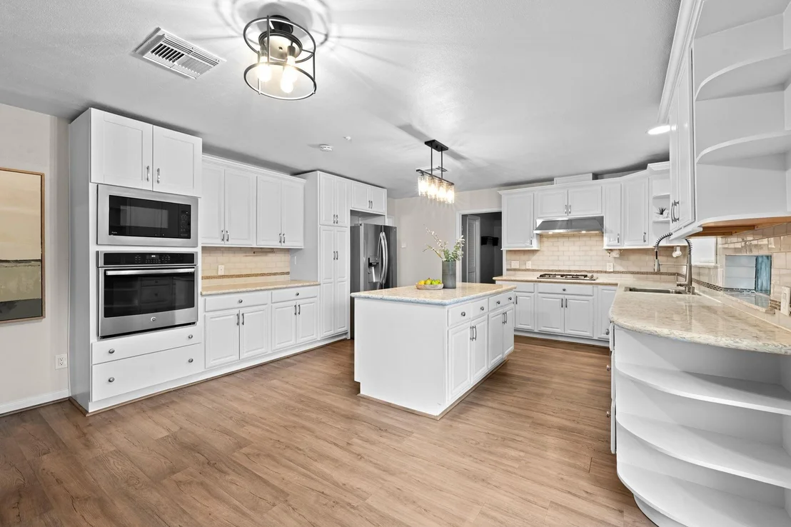 Photo of 4903 Heatherglen Drive